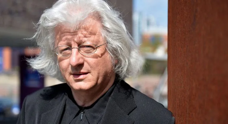 Peter Esterhazy
