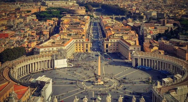 Place Saint-Pierre à Rome